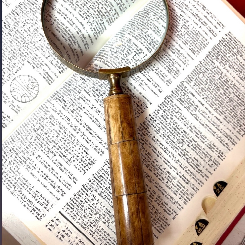 Vintage Style Handheld Magnifying Glass with Wood Handle - Brown & Gold
